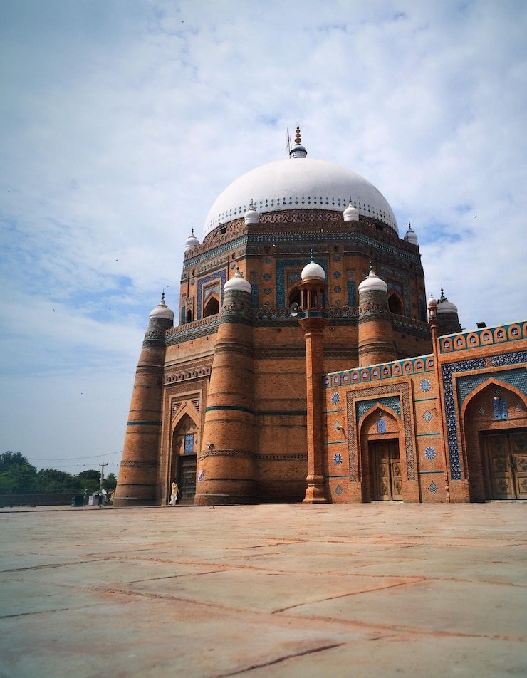 pakistan-heritage-humayun-tomb_1077678-73 (1)